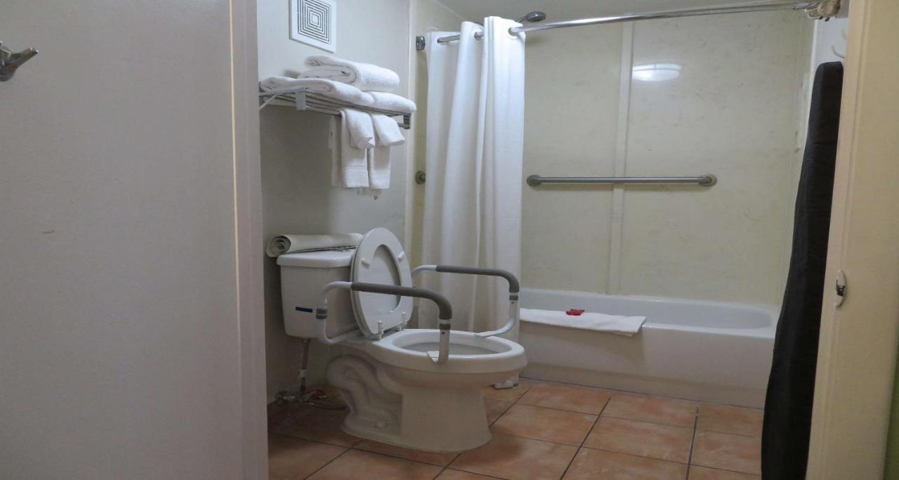 Surestay Plus Hotel By Best Western St Marys Cumberland Saint Marys Exterior foto